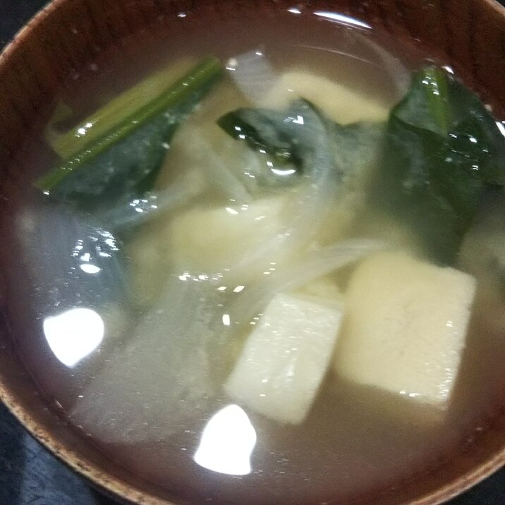 ほうれん草と高野豆腐のお味噌汁